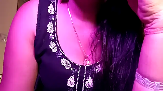 YourDesi_Laila_