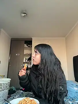 ViolettaSummer webcam