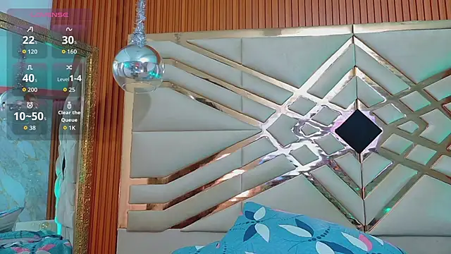 Sluttyandmature webcam