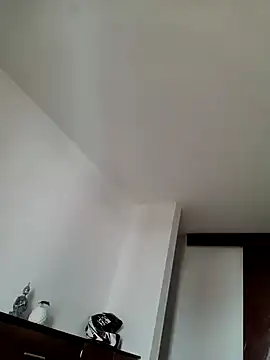 Yuli_x97 webcam