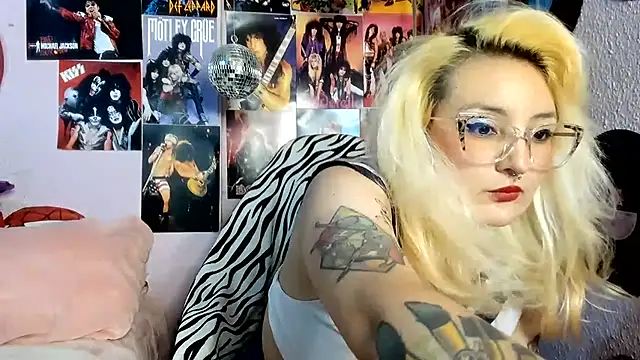Avril_Maria webcam