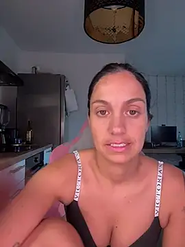 LaPetiteKim webcam