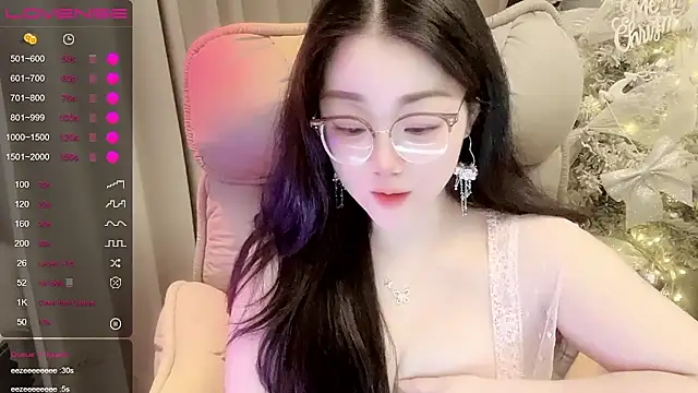 Monica-666888- webcam