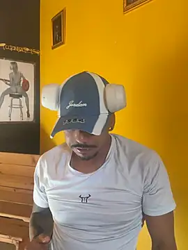 Latinmoster_boss webcam
