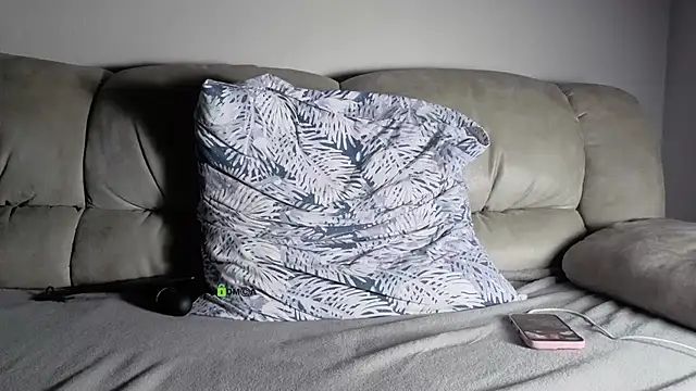 ShamlesssAdell webcam