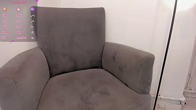 Kiara_Curls webcam