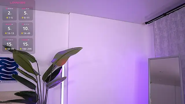 vixenluxe - VixenLuxe's free webcam - UK Sex Cams