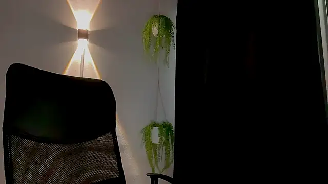 MarcellaGriffin webcam