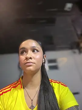 Isabella-Teen