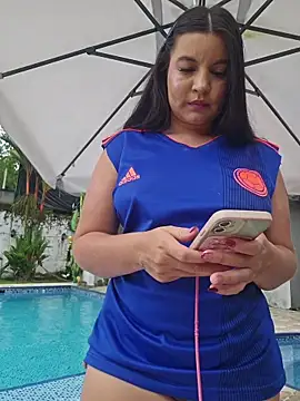 Pretty_Julieta webcam