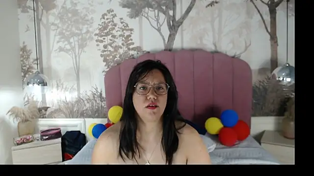 sallydickinson - Sallydickinson's free webcam - UK Sex Cams