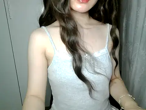 _Shizukaa_ live cam on StripChat