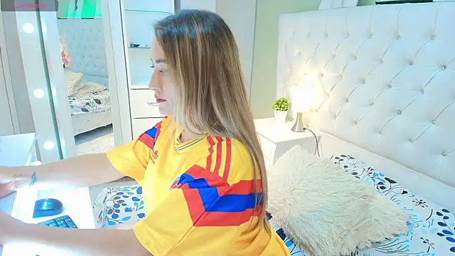 Lindacarterr_ webcam