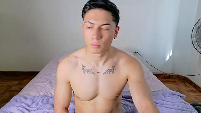 ScarlettAndLucas webcam