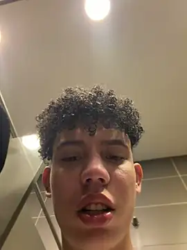 yoursexyjose webcam