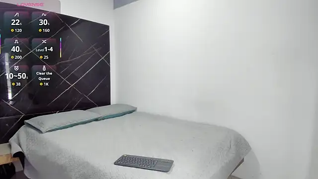 SofiaMoonn webcam