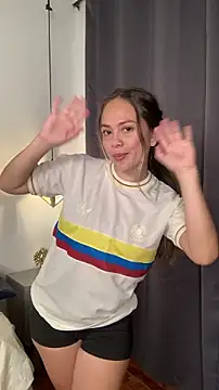 valery_and_Dani_ webcam