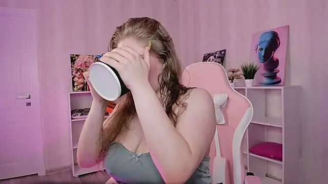 Megan_Violer webcam