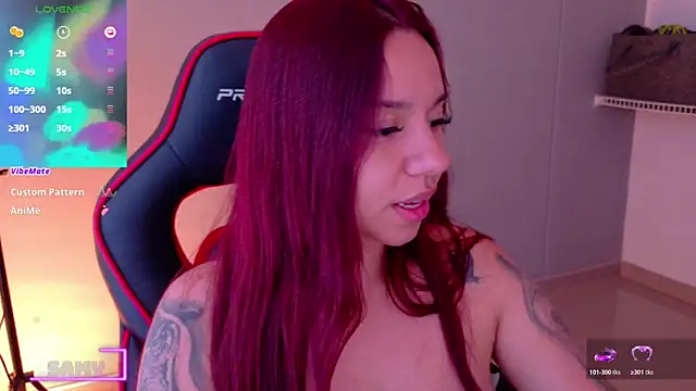 samantha_tattu webcam