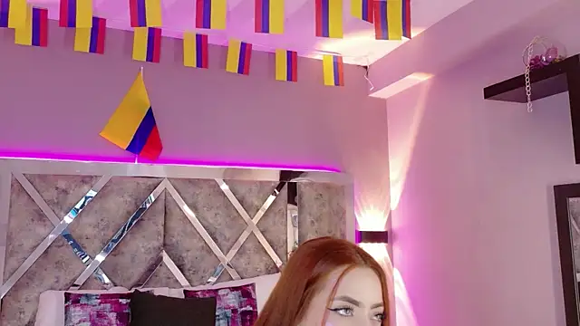 LolaGray__ webcam