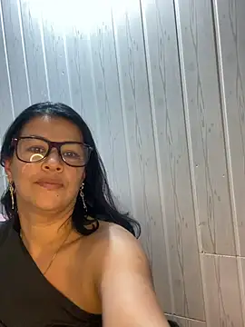 Selin_Sweet9 live cam on StripChat