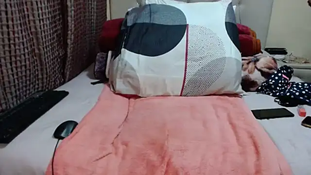 CHOCOLATEDARKBUSTYX webcam