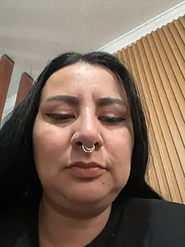 Abril_Luv webcam