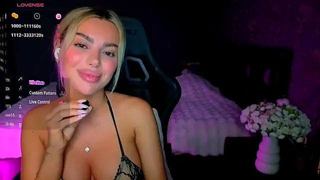 Ayla__Demir webcam
