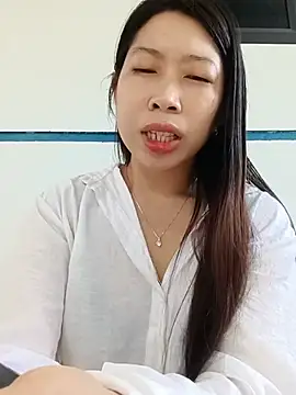 Mayly_lucky2 live cam on StripChat