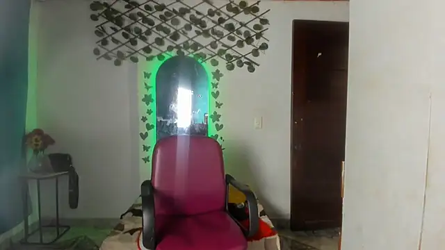 Ebony_luna