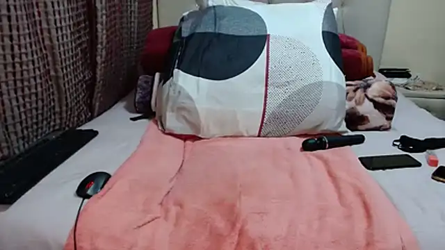 CHOCOLATEDARKBUSTYX webcam