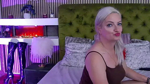 LadyTouch webcam