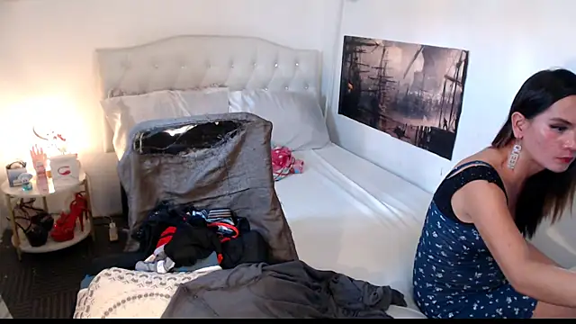 NinaDOM4CUM webcam