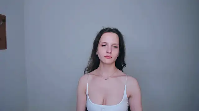 Ariadna_Shy webcam