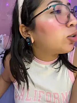 anni_ross webcam