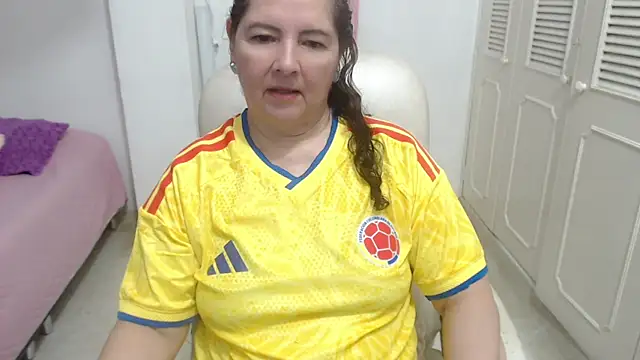 leonela_69