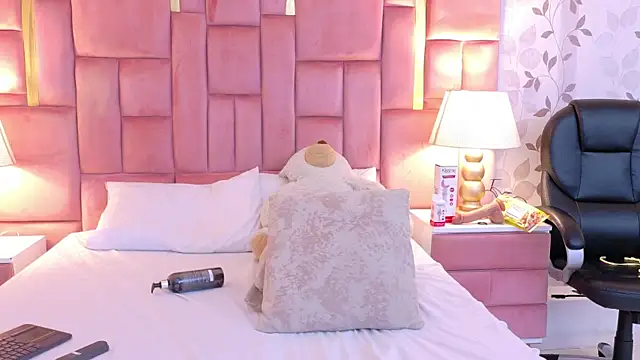 NahiaMendoza webcam