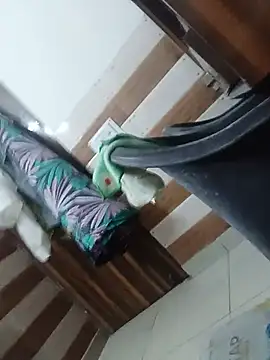yourchahat27 webcam