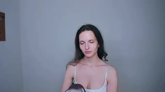 Ariadna_Shy webcam