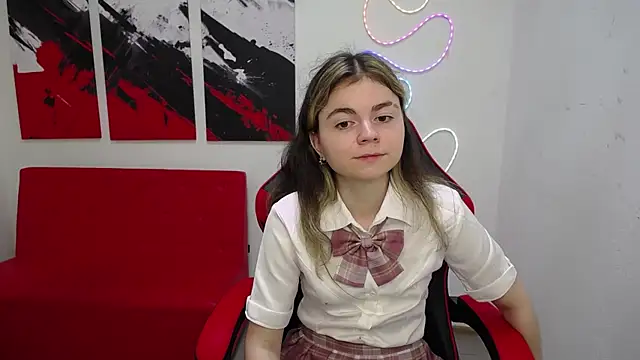 TinaRedly webcam