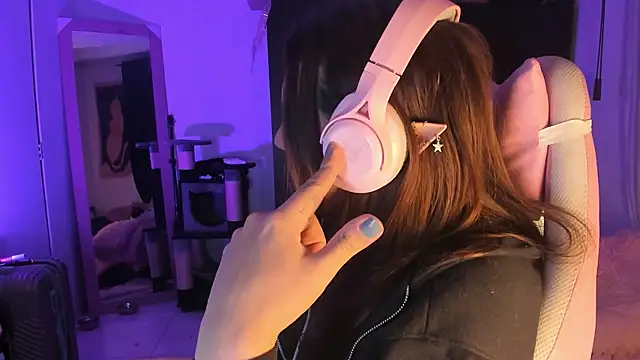 Loona_s webcam