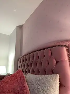 Bella__Wood webcam