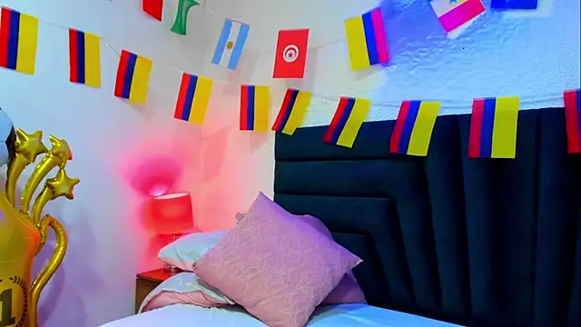 VictoriaRouge_ webcam