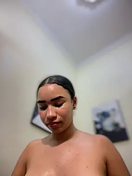 ZoeyFierce webcam