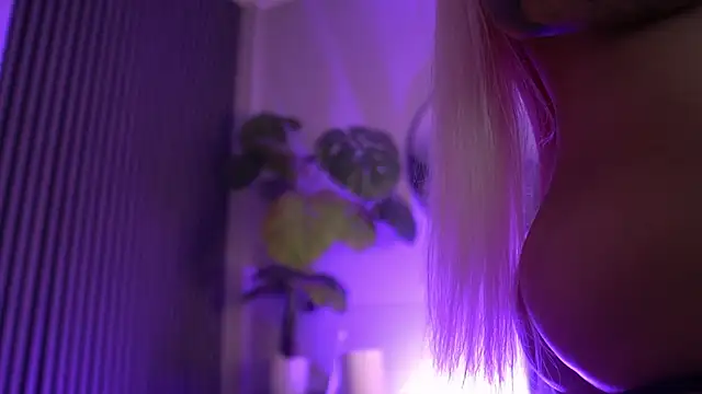 MissObsidian webcam