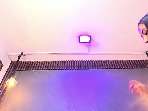 TiffanyDream8 webcam