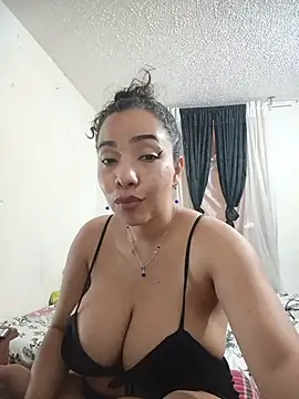 Wolfamara webcam