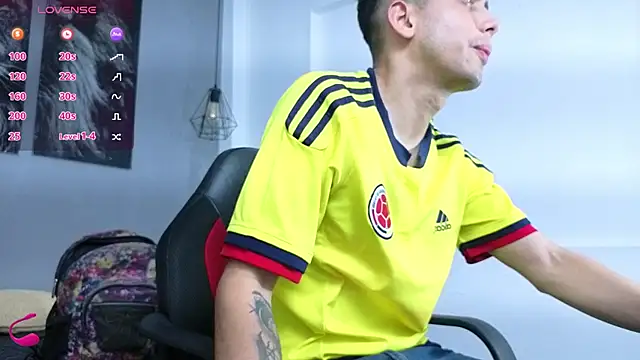 Zack_isback webcam