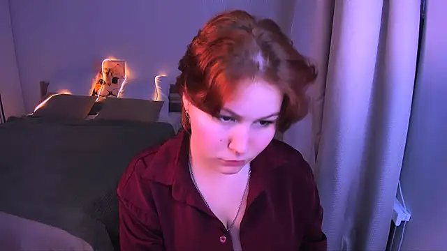 MiaLacrice webcam