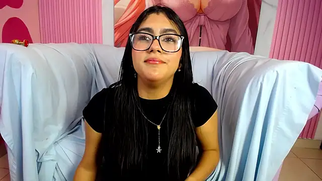 Holly_Watson_ webcam